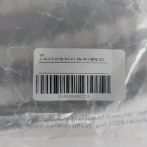 Everlane Cashmere Beanie Unisex Navy White Striped Knit Hat Quality Winter NWT - Picture 6 of 6